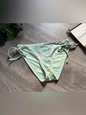 Hollister Light Mint Marble Watercolor Tie-Side Bikini Bottoms. Size S